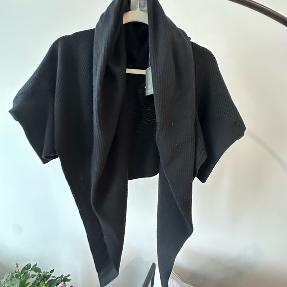 Soia and Kyo brand new with tags shrug - Picture 1 of 3